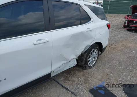 2022 Chevrolet Equinox Awd Lt z USA, uszkodzony, nr VIN 3GNAXUEVXNL106727